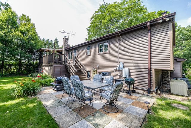 245 Montclare Lane, Wood Dale, IL 60191