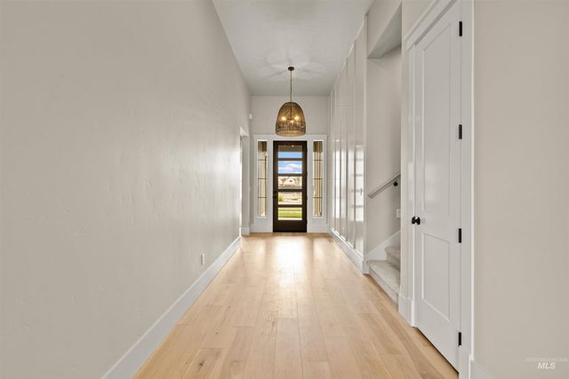 6891 S Utmost Way, Meridian, ID 83642