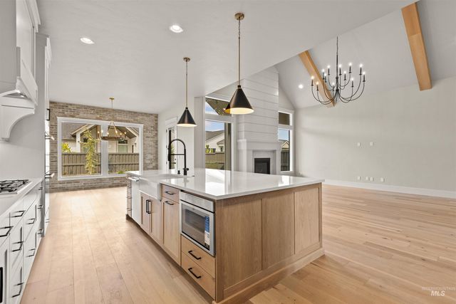 6891 S Utmost Way, Meridian, ID 83642