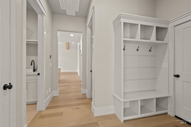 6891 S Utmost Way, Meridian, ID 83642