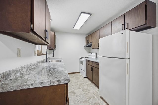 3223-3225 2nd Street N, Fargo, ND 58102