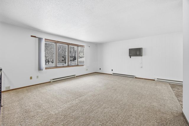 3223-3225 2nd Street N, Fargo, ND 58102