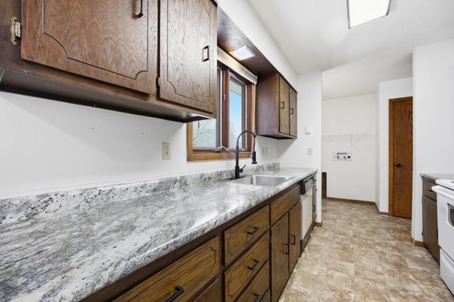 3223-3225 2nd Street N, Fargo, ND 58102