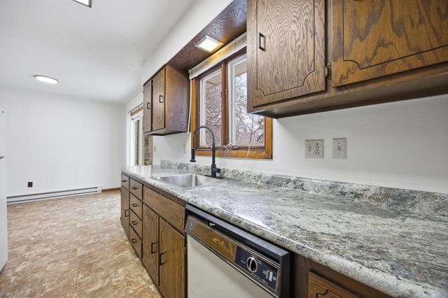 3223-3225 2nd Street N, Fargo, ND 58102