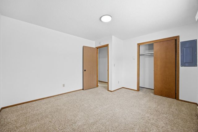 3223-3225 2nd Street N, Fargo, ND 58102