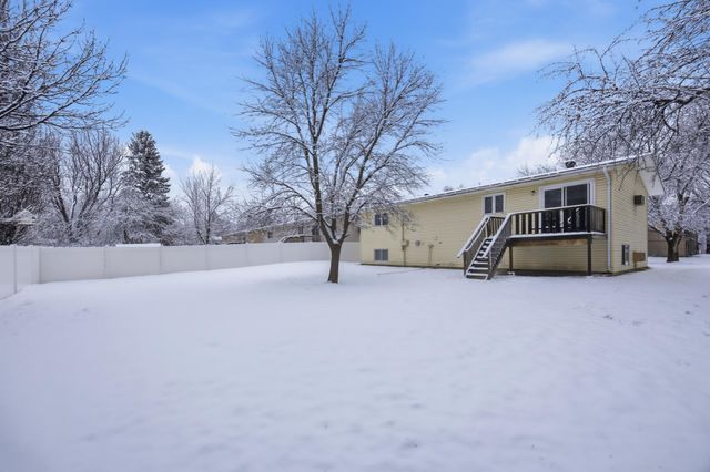 3223-3225 2nd Street N, Fargo, ND 58102