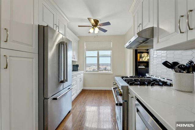 100 Palisade Avenue D45, Englewood, NJ 07631