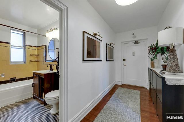 100 Palisade Avenue D45, Englewood, NJ 07631