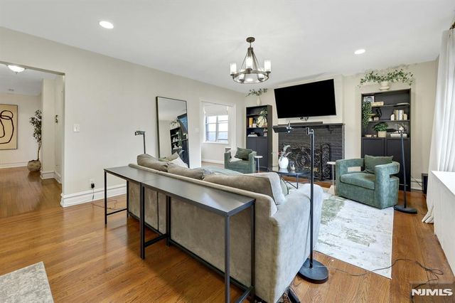 100 Palisade Avenue D45, Englewood, NJ 07631