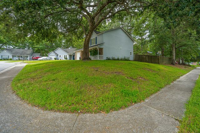 108 Round Table Lane, Goose Creek, SC 29445