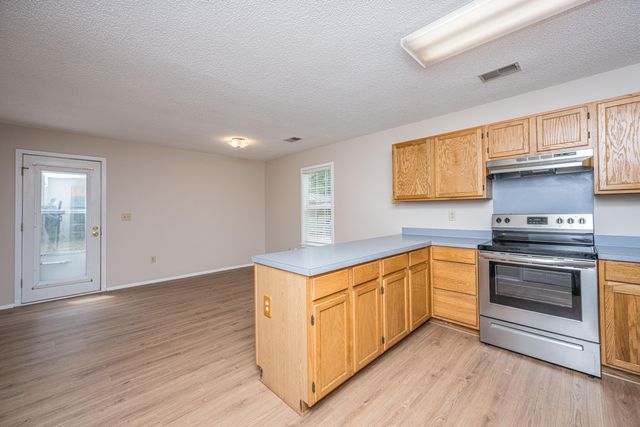 108 Round Table Lane, Goose Creek, SC 29445