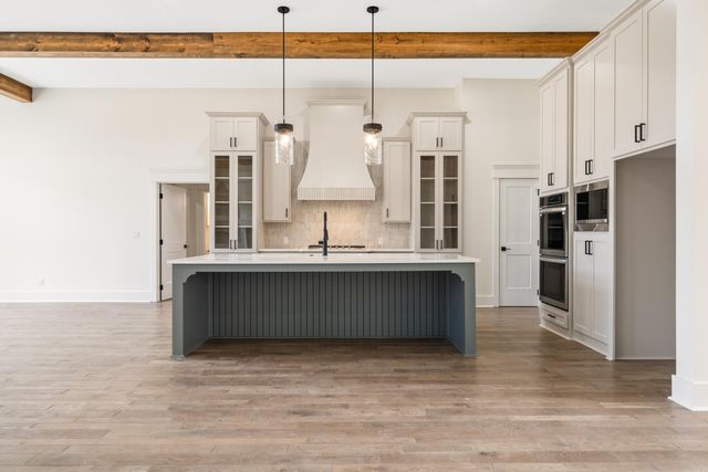 9 Linares Lane, Hot Springs Village, AR 71909