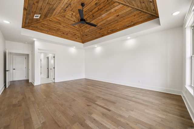 9 Linares Lane, Hot Springs Village, AR 71909