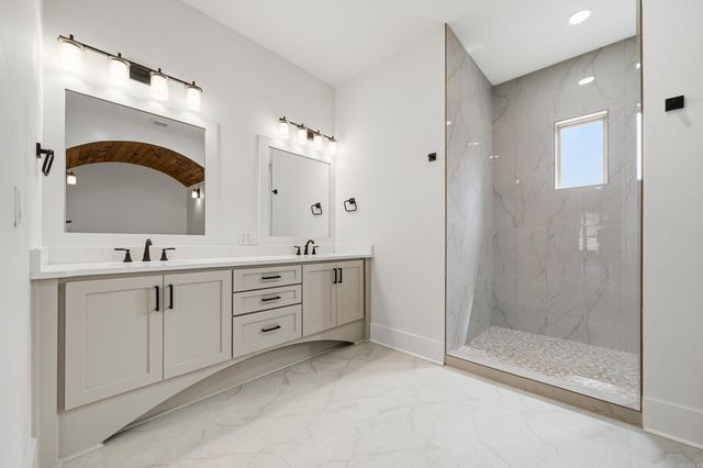 9 Linares Lane, Hot Springs Village, AR 71909