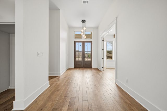 9 Linares Lane, Hot Springs Village, AR 71909