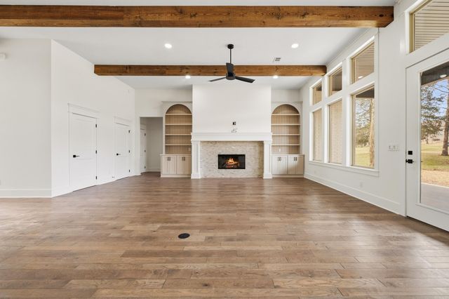 9 Linares Lane, Hot Springs Village, AR 71909