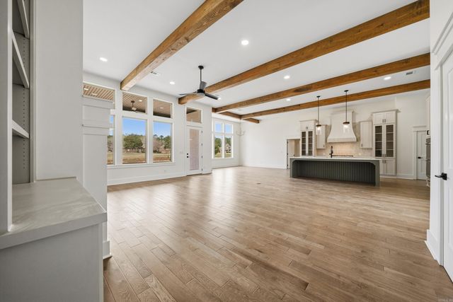 9 Linares Lane, Hot Springs Village, AR 71909