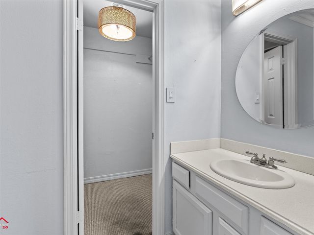 9500 Mulberry, Shreveport, LA 71106