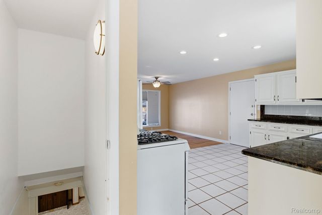 532 Michigan Avenue, Marysville, MI 48040