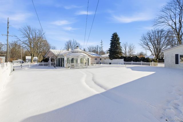 532 Michigan Avenue, Marysville, MI 48040