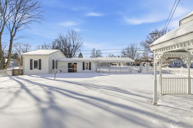 532 Michigan Avenue, Marysville, MI 48040