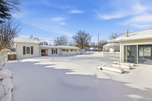 532 Michigan Avenue, Marysville, MI 48040