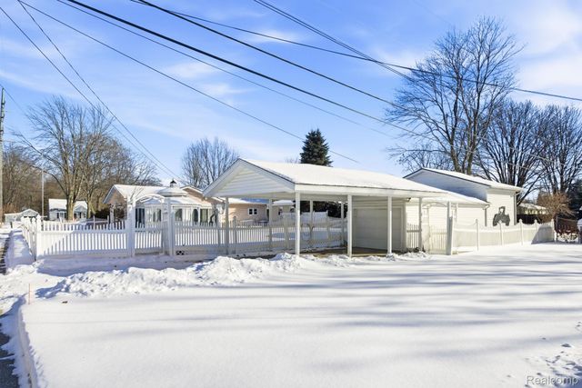 532 Michigan Avenue, Marysville, MI 48040