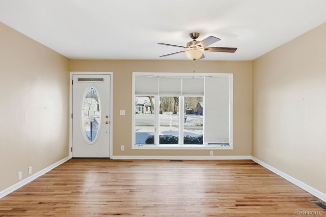 532 Michigan Avenue, Marysville, MI 48040