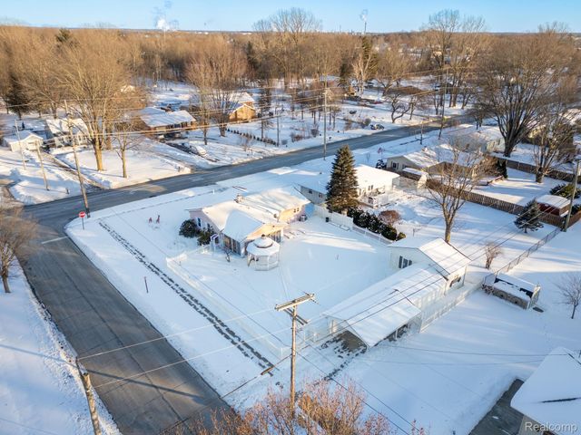 532 Michigan Avenue, Marysville, MI 48040