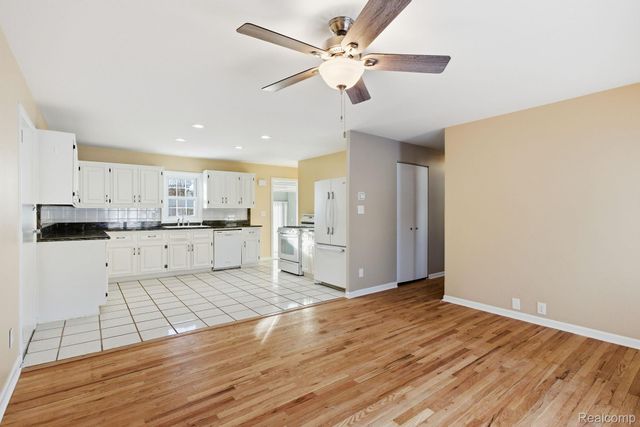 532 Michigan Avenue, Marysville, MI 48040