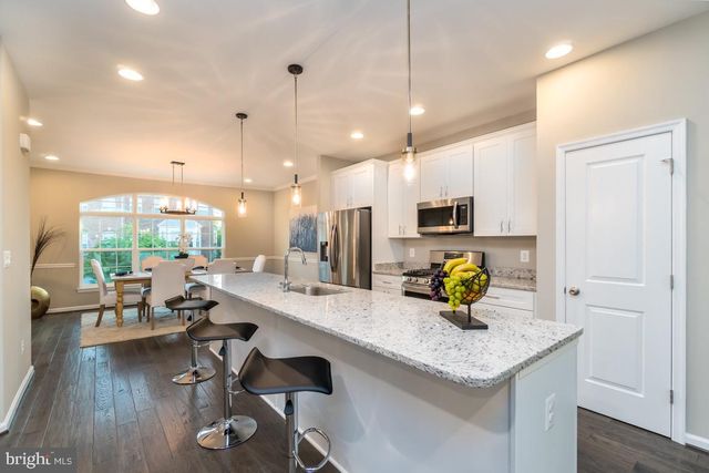 46834 MOUNTAIN LAUREL TER, Sterling, VA 20164