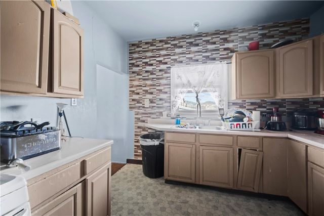 1003 West St, Homestead, PA 15120