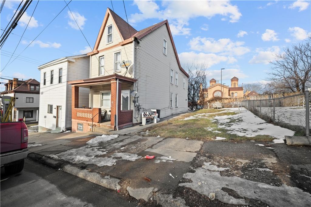 1003 West St, Homestead, PA 15120