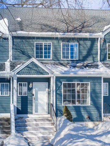 203 Kensington Court, Brewster, NY 10509