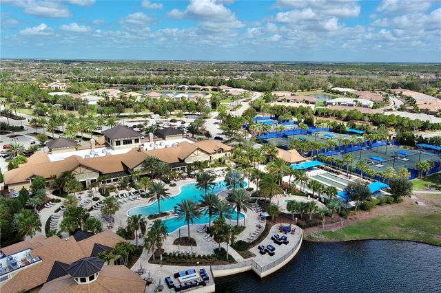 17631 CAMDEN DRIVE, Bradenton, FL 34202