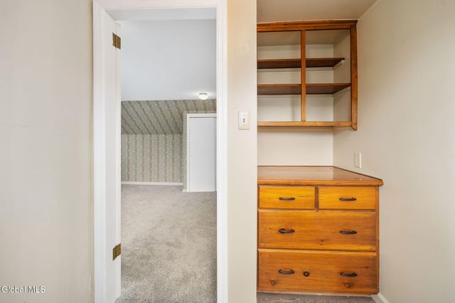 9 Fuller Terrace, Colonie, NY 12205