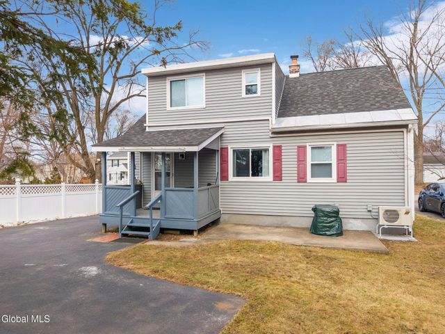 9 Fuller Terrace, Colonie, NY 12205