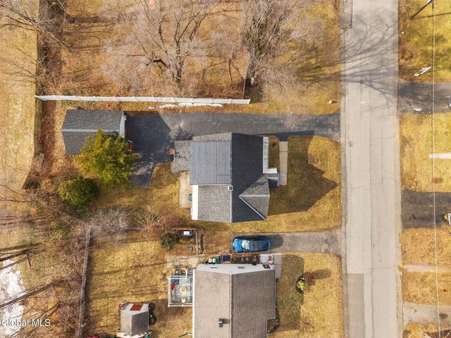 9 Fuller Terrace, Colonie, NY 12205