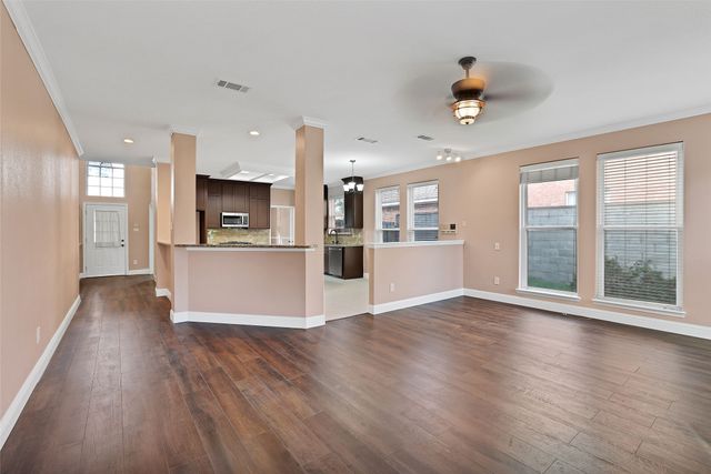 2748 Oak Hollow Drive, Grand Prairie, TX 75052