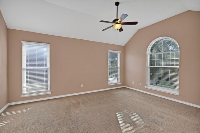 2748 Oak Hollow Drive, Grand Prairie, TX 75052