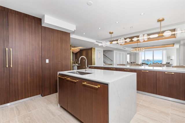 525 N Fort Lauderdale Beach Boulevard 2201, Fort Lauderdale, FL 33304