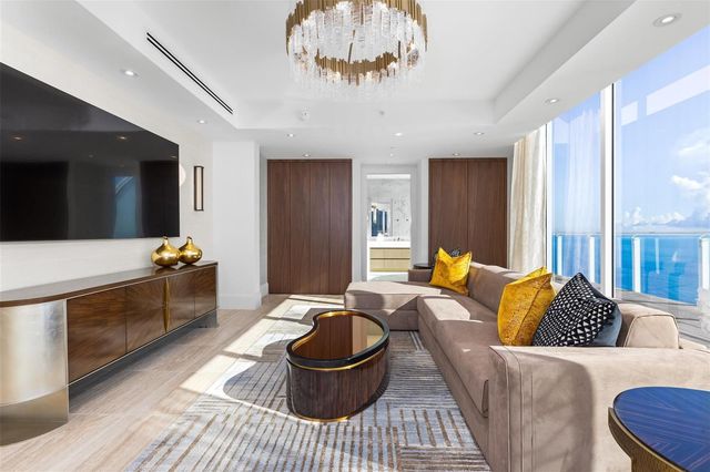 525 N Fort Lauderdale Beach Boulevard 2201, Fort Lauderdale, FL 33304