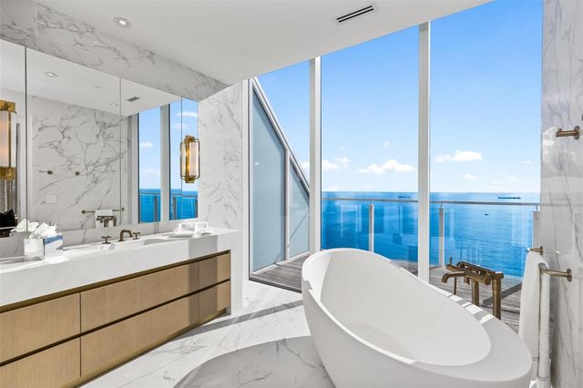 525 N Fort Lauderdale Beach Boulevard 2201, Fort Lauderdale, FL 33304