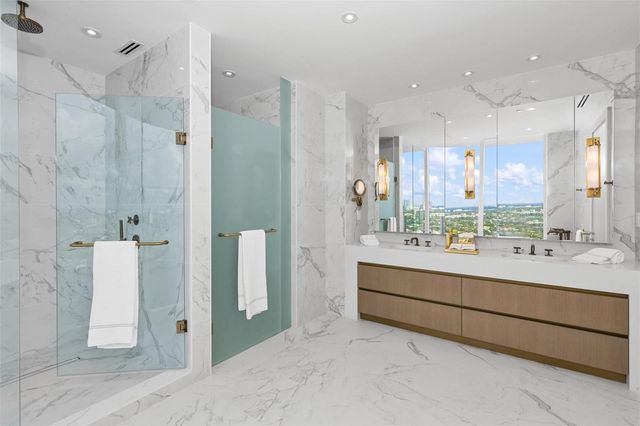 525 N Fort Lauderdale Beach Boulevard 2201, Fort Lauderdale, FL 33304