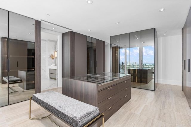 525 N Fort Lauderdale Beach Boulevard 2201, Fort Lauderdale, FL 33304
