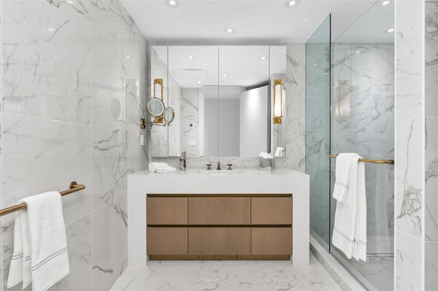 525 N Fort Lauderdale Beach Boulevard 2201, Fort Lauderdale, FL 33304