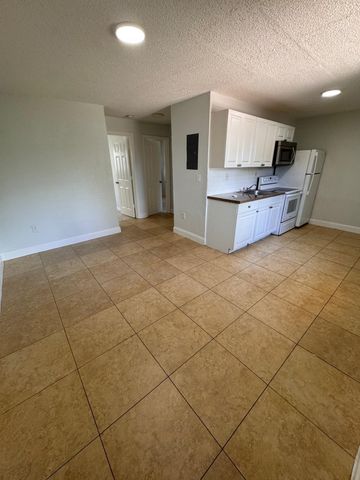 1119 NW 6th Avenue 5, Pompano Beach, FL 33060