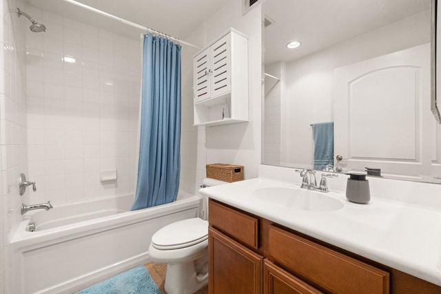 124 Paseo Bravo, Palm Desert, CA 92211