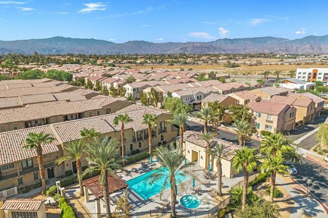 124 Paseo Bravo, Palm Desert, CA 92211