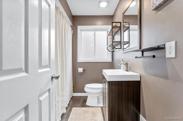 29615 Rosslyn Avenue, Garden City, MI 48135